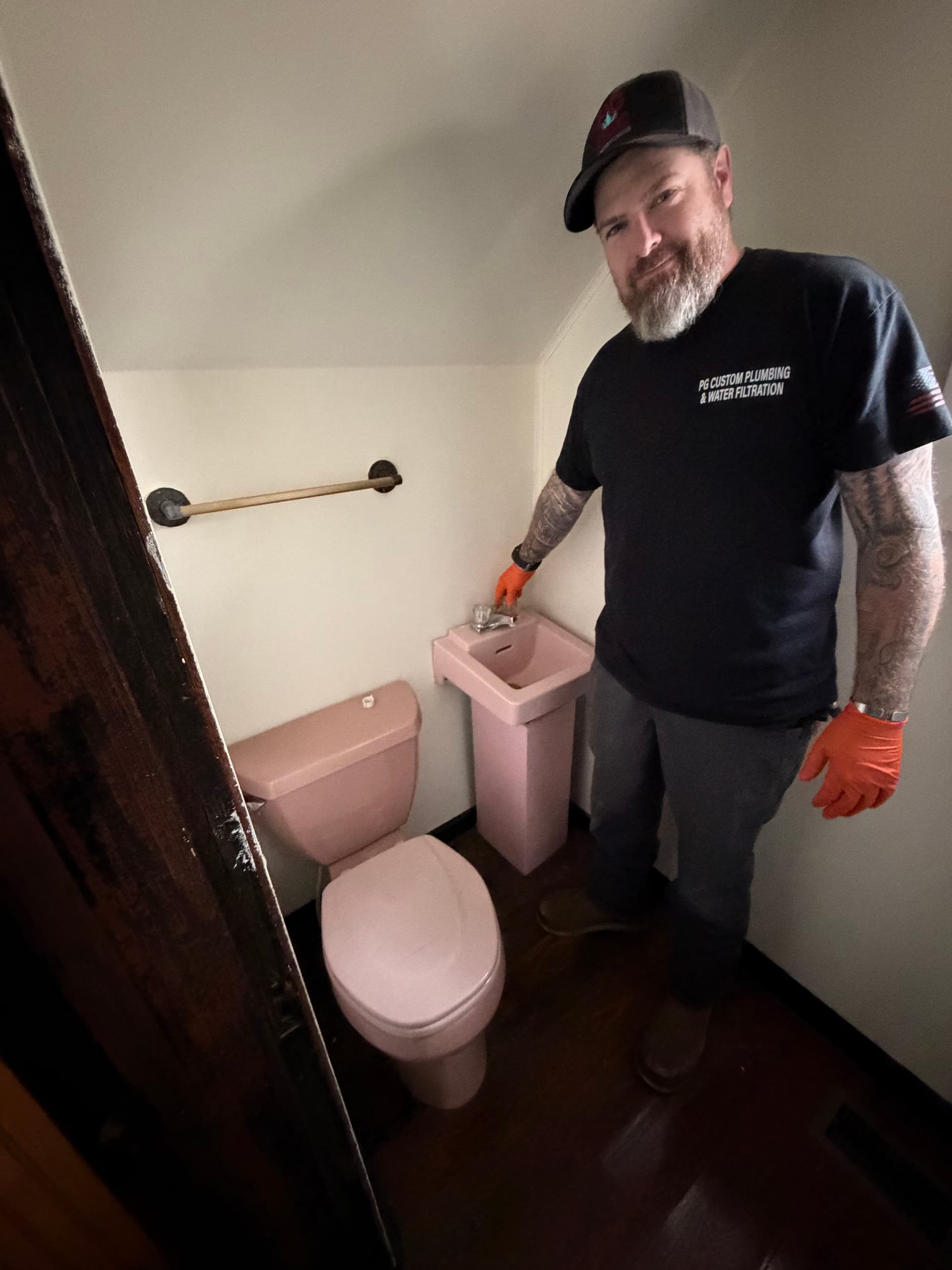 Charming Vintage Bathroom Plumbing Solutions image