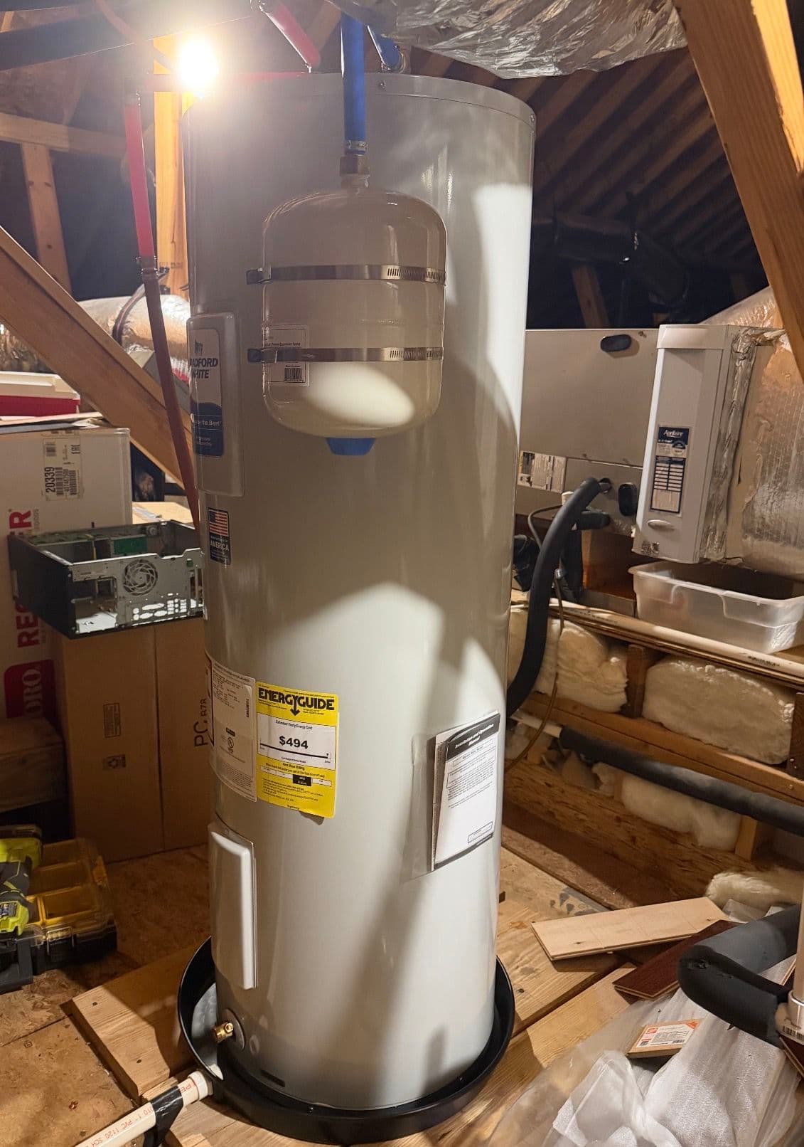 When Your Water Heater Leaks, Fast Action Saves Your Home image